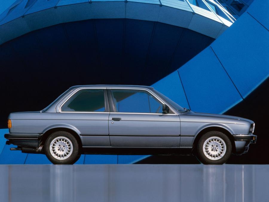  BMW 318i Coupe 1982 года  (фото 10 из 13)